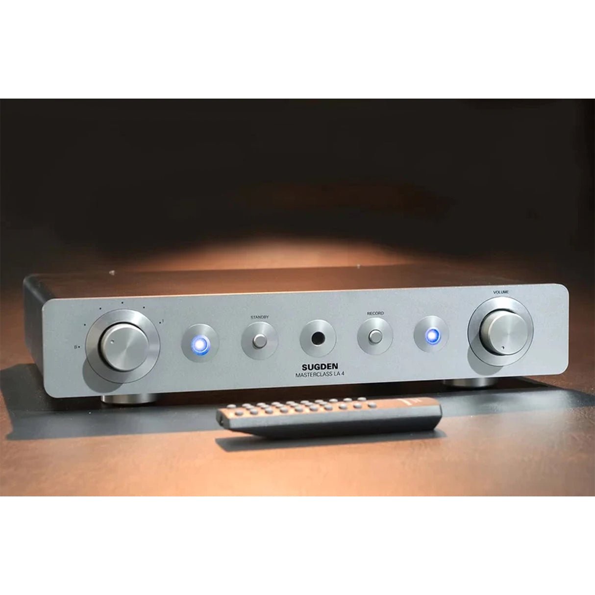 Sugden Master Class LA-4 - Audiophile Pre-Amplifier (Class A Amp) - view 2