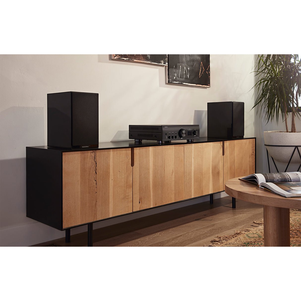 Denon PMA-1700NE Integrated Network Amplifier - view 1