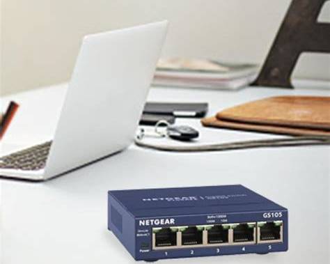 Netgear GS105 5-Port Gigabit Ethernet Switch - view 1