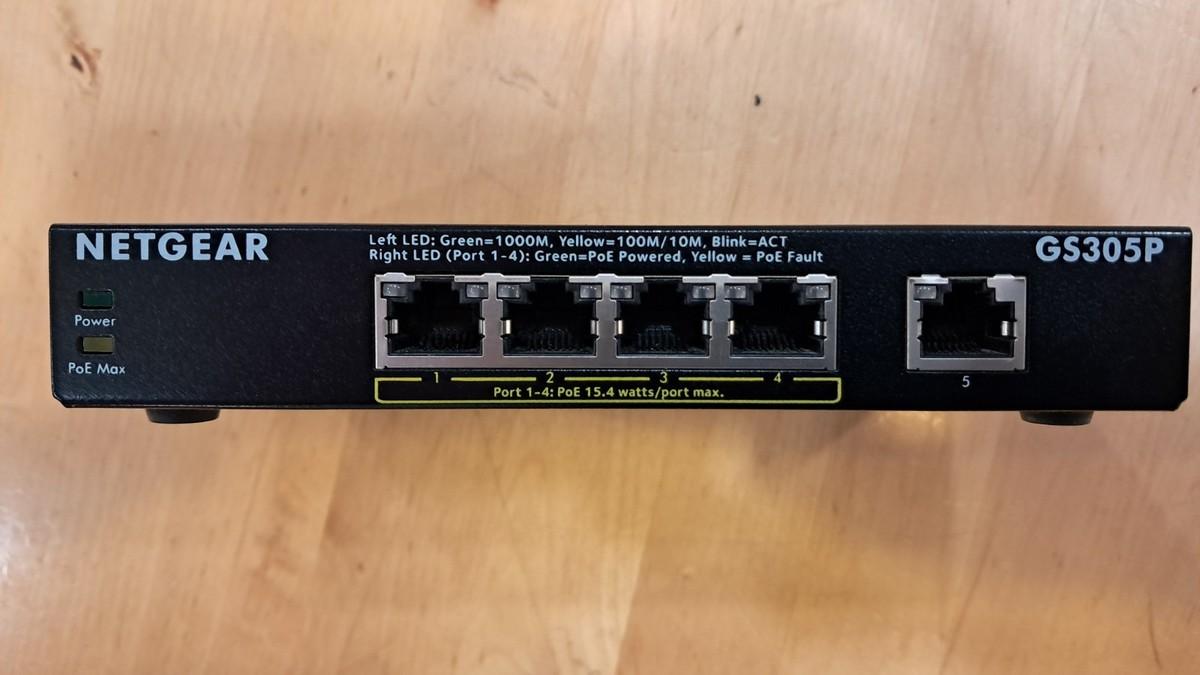 Netgear GS305P 5 Port Gigabit PoE Switch Latest Version - view 1